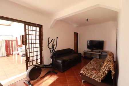 Sala de casa para alugar com 2 quartos, 70m² em Jardim Marchesi, Ribeirão Preto