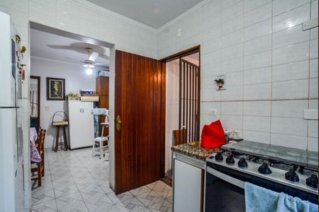Cozinha de casa à venda com 3 quartos, 253m² em Vila Scarpelli, Santo André