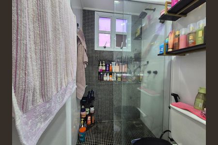 Casa de condomínio à venda com 260m², 4 quartos e 3 vagas