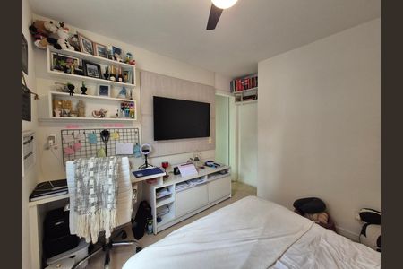 Casa de condomínio à venda com 260m², 4 quartos e 3 vagas