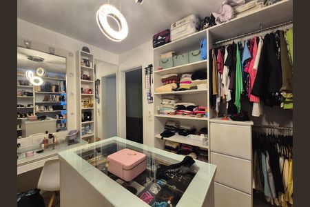 Casa de condomínio à venda com 260m², 4 quartos e 3 vagas