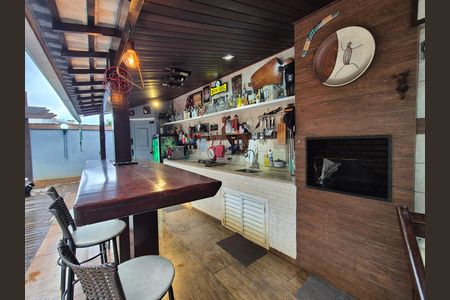 Casa de condomínio à venda com 260m², 4 quartos e 3 vagas