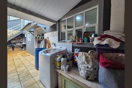 Casa de condomínio à venda com 260m², 4 quartos e 3 vagas