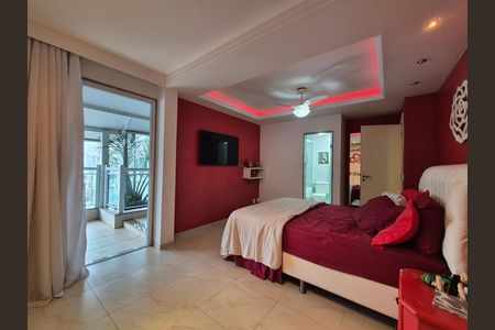 Casa de condomínio à venda com 260m², 4 quartos e 3 vagas