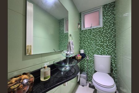 Casa de condomínio à venda com 260m², 4 quartos e 3 vagas
