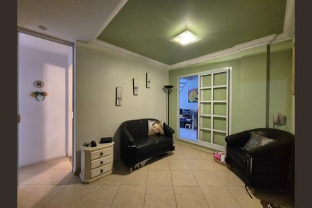 Casa de condomínio à venda com 260m², 4 quartos e 3 vagas