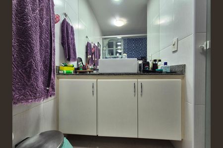 Casa de condomínio à venda com 260m², 4 quartos e 3 vagas