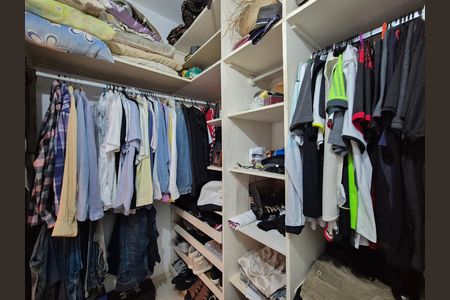 Casa de condomínio à venda com 260m², 4 quartos e 3 vagas