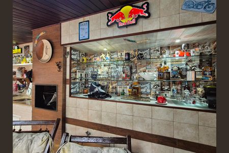 Casa de condomínio à venda com 260m², 4 quartos e 3 vagas