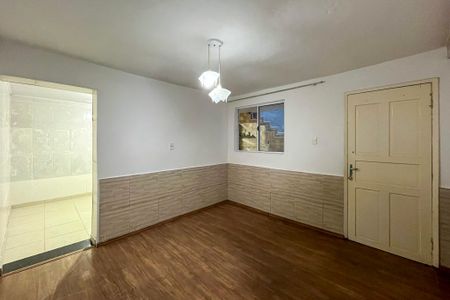 Casa para alugar com 45m², 1 quarto e sem vaga Casa para alugar com 45m², 1 quarto e sem vagaSala