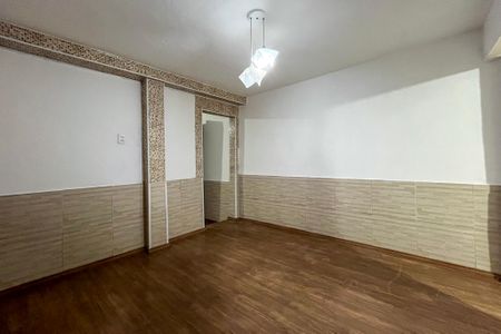 Casa para alugar com 45m², 1 quarto e sem vaga Casa para alugar com 45m², 1 quarto e sem vagaSala
