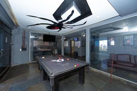 SALA de casa à venda com 4 quartos, 254m² em Serra, Belo Horizonte