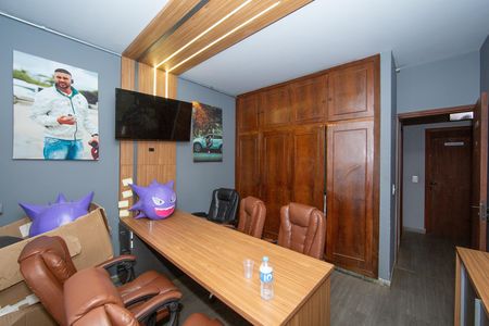 Casa à venda com 254m², 4 quartos e 1 vaga Casa à venda com 254m², 4 quartos e 1 vagaQUARTO1