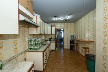 Casa à venda com 254m², 4 quartos e 1 vaga Casa à venda com 254m², 4 quartos e 1 vagaCOZINHA