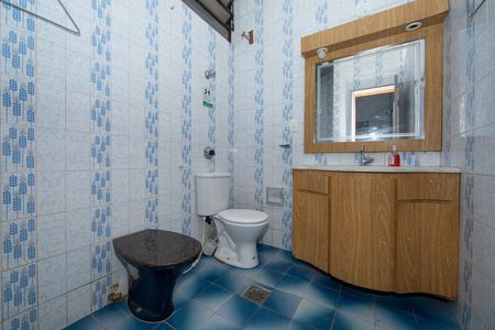 BANHEIRO2 de casa à venda com 4 quartos, 254m² em Serra, Belo Horizonte