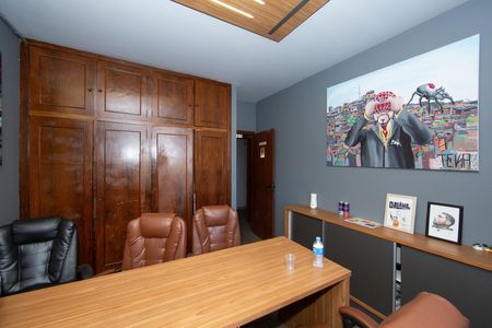 Casa à venda com 254m², 4 quartos e 1 vaga Casa à venda com 254m², 4 quartos e 1 vagaQUARTO1