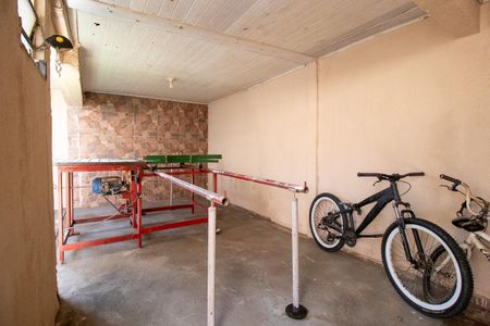 Área comum de casa à venda com 3 quartos, 90m² em Umbará, Curitiba