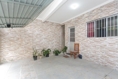 Garagem  de casa à venda com 3 quartos, 120m² em Cidade Antônio Estêvão de Carvalho, São Paulo