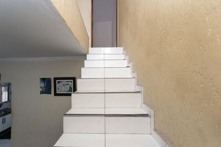 Escada  de casa à venda com 3 quartos, 120m² em Cidade Antônio Estêvão de Carvalho, São Paulo