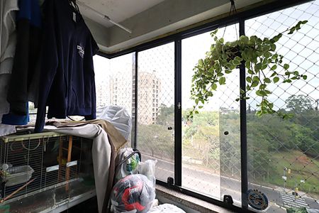 Apartamento à venda com 2 quartos, 56m² em Sarandi, Porto Alegre