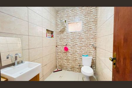 Banheiro de casa de condomínio para alugar com 3 quartos, 140m² em Caucaia do Alto, Cotia