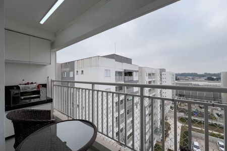 Apartamento à venda com 65m², 2 quartos e 1 vaga Apartamento à venda com 65m², 2 quartos e 1 vagaVaranda
