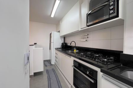 Apartamento à venda com 65m², 2 quartos e 1 vaga Apartamento à venda com 65m², 2 quartos e 1 vagaCozinha e área de serviço