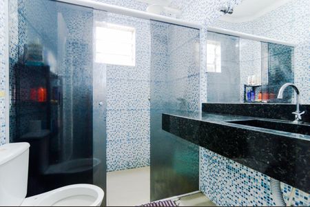 Casa para alugar com 150m², 3 quartos e 2 vagasBanheiro Social 