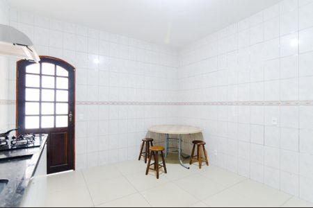 Cozinha de casa para alugar com 3 quartos, 150m² em Jardim Santa Maria, Guarulhos