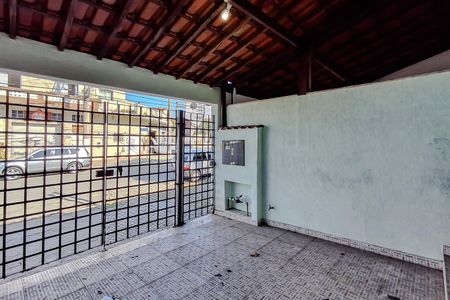 Garagem de casa para alugar com 2 quartos, 110m² em Jardim da Gloria, São Paulo