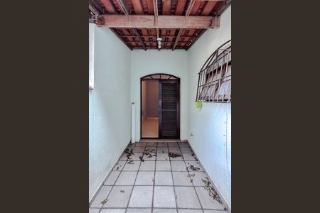 Casa para alugar com 110m², 2 quartos e 1 vaga Casa para alugar com 110m², 2 quartos e 1 vagaVaranda da Suíte