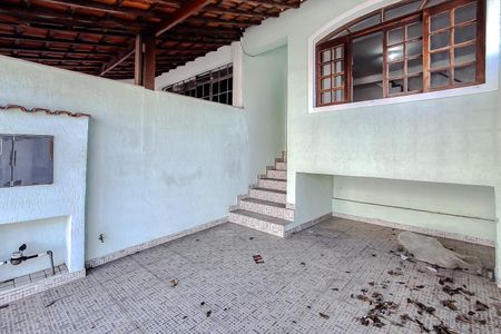 Casa para alugar com 110m², 2 quartos e 1 vaga Casa para alugar com 110m², 2 quartos e 1 vagaGaragem