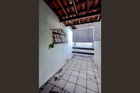 Casa para alugar com 110m², 2 quartos e 1 vaga Casa para alugar com 110m², 2 quartos e 1 vagaVaranda da Suíte