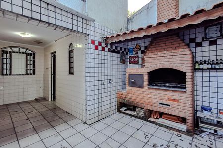 Casa para alugar com 110m², 2 quartos e 1 vaga Casa para alugar com 110m², 2 quartos e 1 vagaÁrea externa