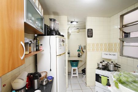Cozinha de apartamento à venda com 2 quartos, 64m² em Carlos Prates, Belo Horizonte