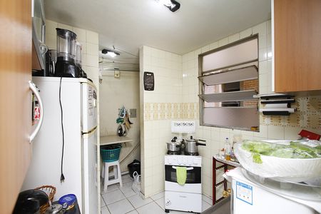 Cozinha de apartamento à venda com 2 quartos, 64m² em Carlos Prates, Belo Horizonte