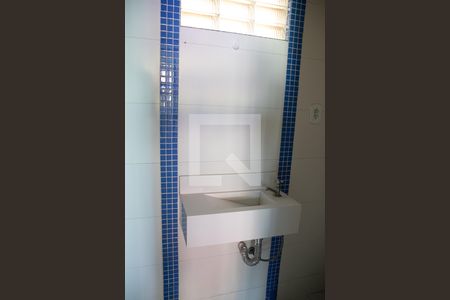 Apartamento à venda com 67m², 2 quartos e sem vaga Apartamento à venda com 67m², 2 quartos e sem vagaBanheiro