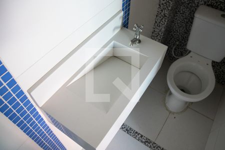 Apartamento à venda com 67m², 2 quartos e sem vaga Apartamento à venda com 67m², 2 quartos e sem vagaBanheiro