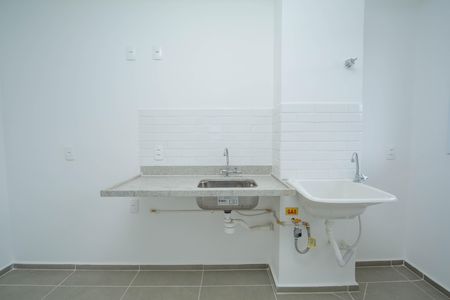 COZINHA de apartamento à venda com 3 quartos, 59m² em Estoril, Belo Horizonte