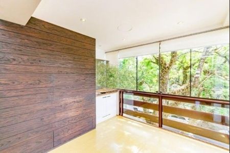 Apartamento para alugar com 94m², 2 quartos e 2 vagasVaranda