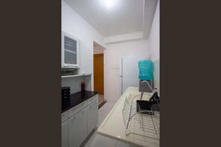 Cozinha de apartamento para alugar com 2 quartos, 52m² em Vista Alegre, São Gonçalo