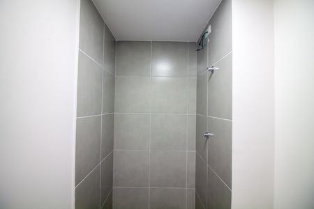 Banheiro de apartamento para alugar com 2 quartos, 38m² em Jardim São Luís, São Paulo