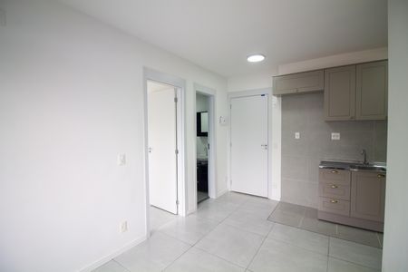 Apartamento para alugar com 38m², 2 quartos e sem vaga Apartamento para alugar com 38m², 2 quartos e sem vagaSala