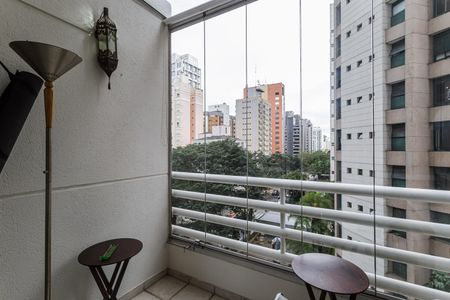 Varanda de apartamento para alugar com 2 quartos, 75m² em Moema, São Paulo