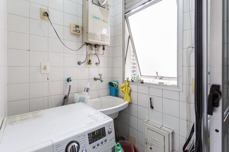 Área de Serviço de apartamento para alugar com 2 quartos, 75m² em Moema, São Paulo
