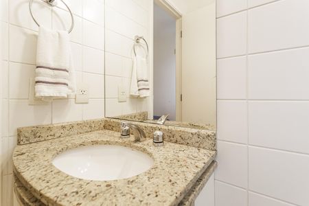 Apartamento para alugar com 75m², 2 quartos e 1 vagaBanheiro da Suíte 1