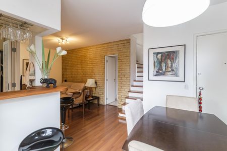 Sala de apartamento para alugar com 2 quartos, 75m² em Moema, São Paulo