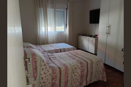 Casa de Condomínio à venda com 3 quartos, 254m² em Jardim Vazani, São Paulo