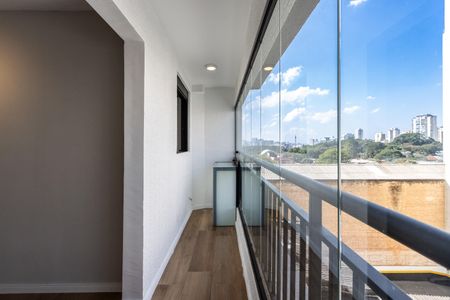 Apartamento à venda com 31m², 1 quarto e sem vaga Apartamento à venda com 31m², 1 quarto e sem vagaVaranda
