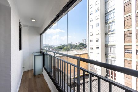 Apartamento à venda com 31m², 1 quarto e sem vaga Apartamento à venda com 31m², 1 quarto e sem vagaVaranda